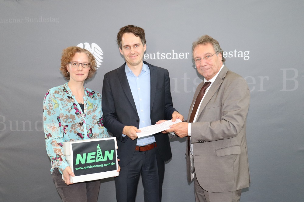 191024_Kindler-Verlinden-Ernst_Unterschriften_Foto-Buero-